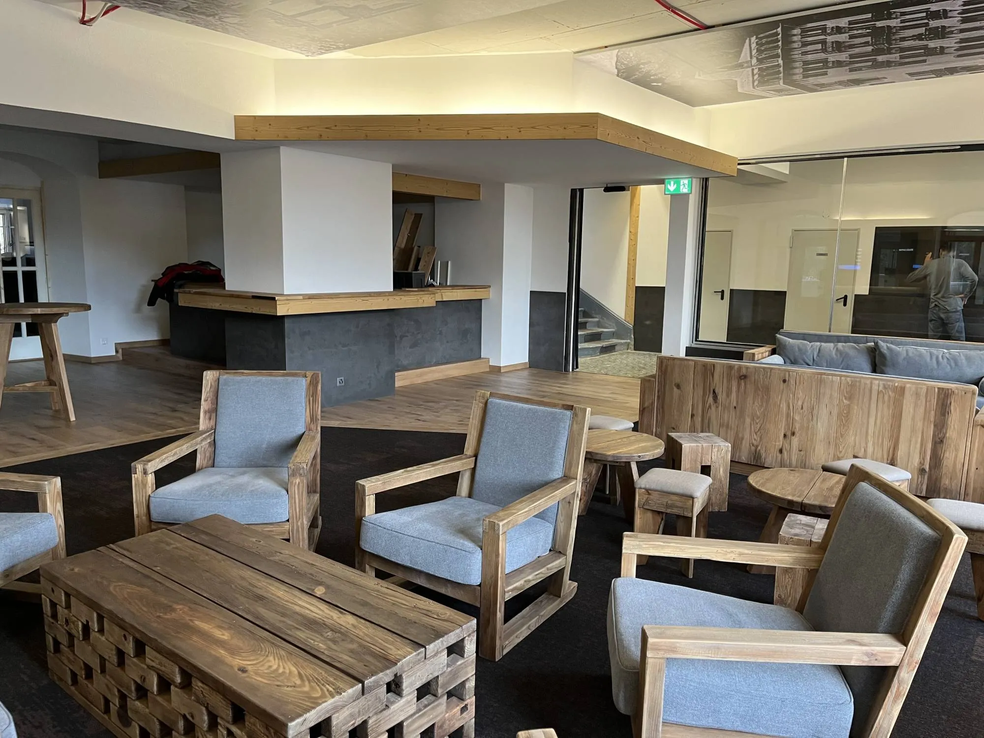 Nouvel espace lounge avec bar